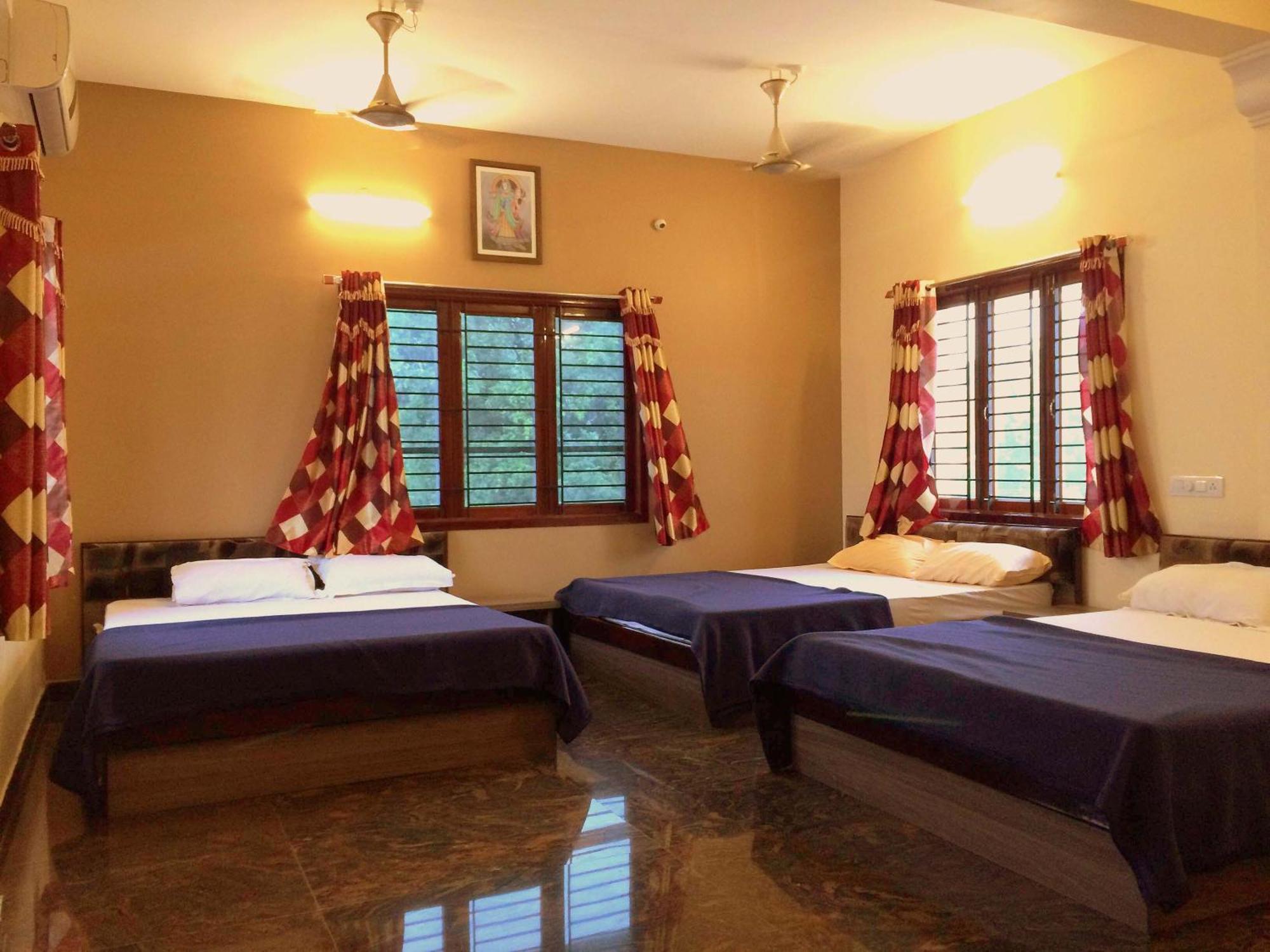 Hotel Sri Hayagriva Tiruchirappalli Pokoj fotografie